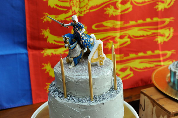 knights and dragons birthday cake