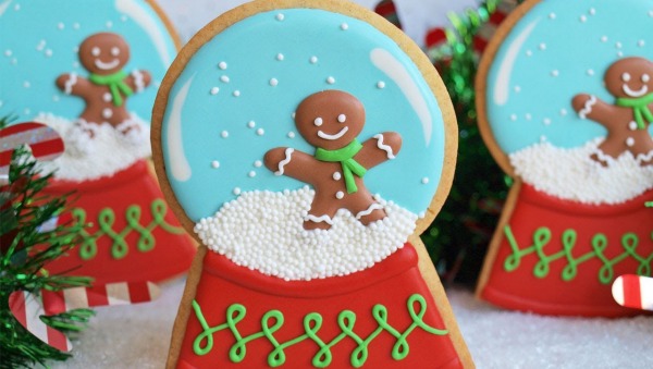 Sweet Ambs snowglobe cookie