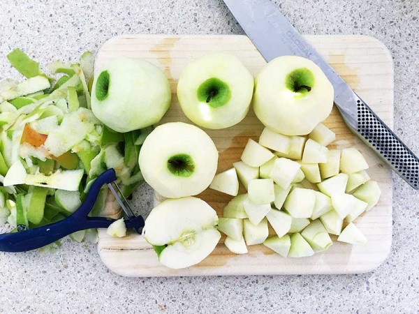 Lets-Cook-apple-crumble-chop