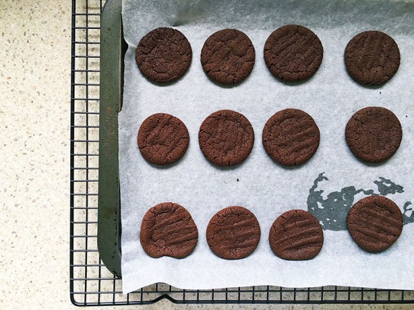 Lets-Cook-choc-biscuit-method-2
