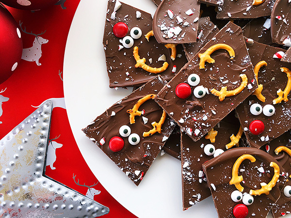 Christmas reindeer chocolate bark recipe