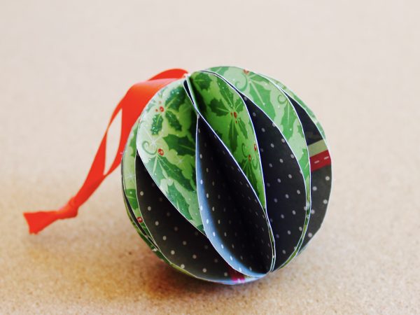 Paper Christmas bauble step 7