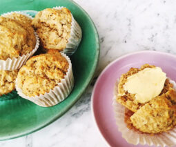 Easy spiced muffins recipe - feature