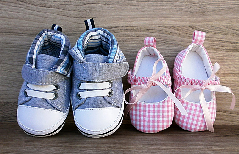 Baby boy and girl shoes - feature