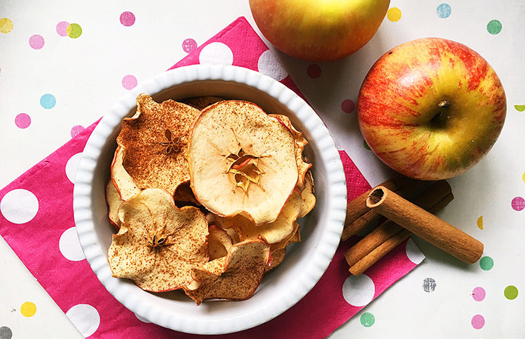 Apple chips recipe - feature