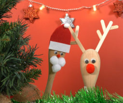 Christmas craft: Rudolph and Santa wooden spoon puppets