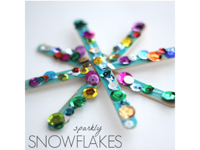 Sparkly snowflake ornament - Christmas craft