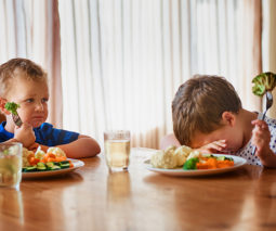 Two boys eating dinner - fussy eaters - feature