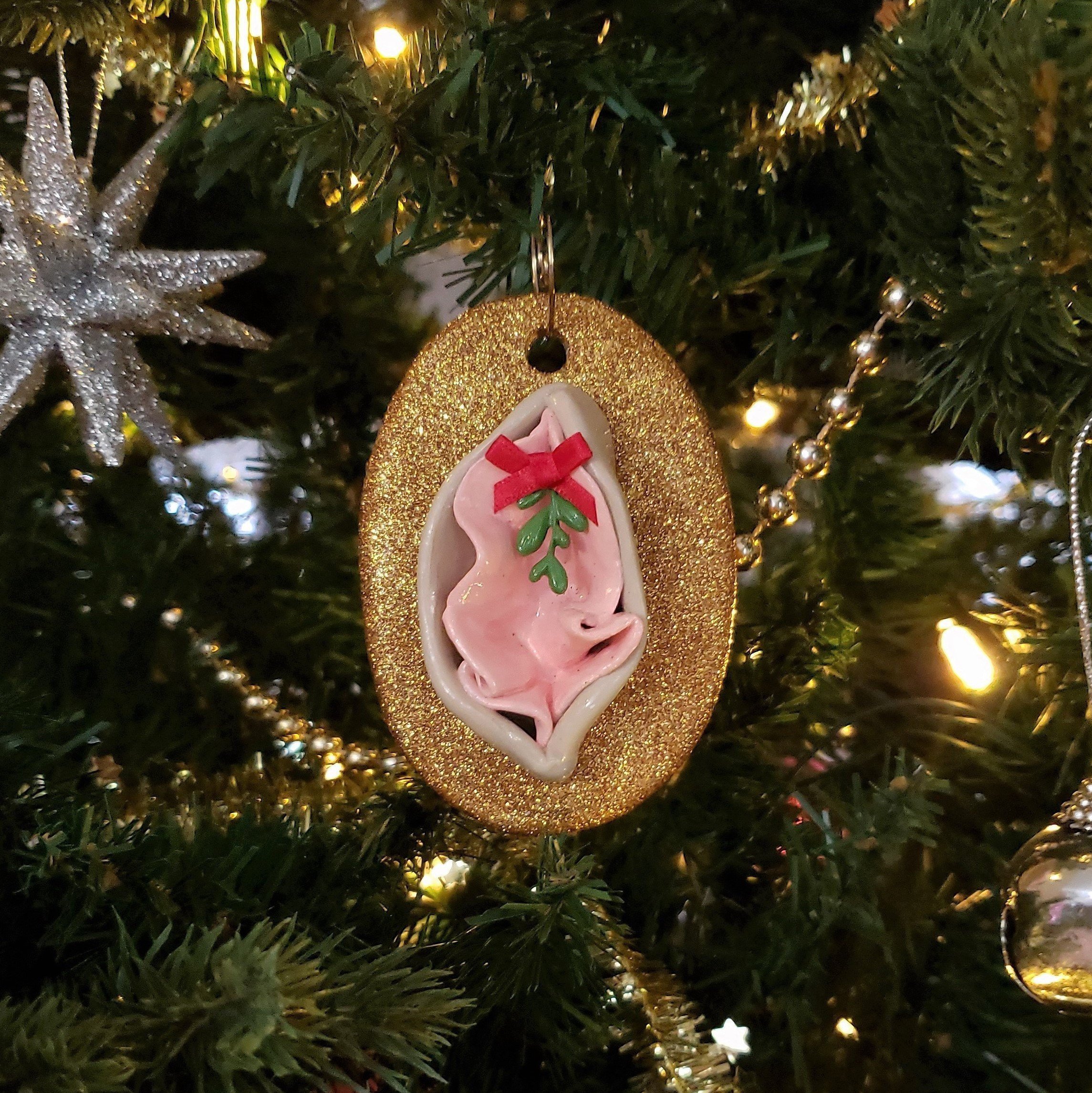 Vagina ornament