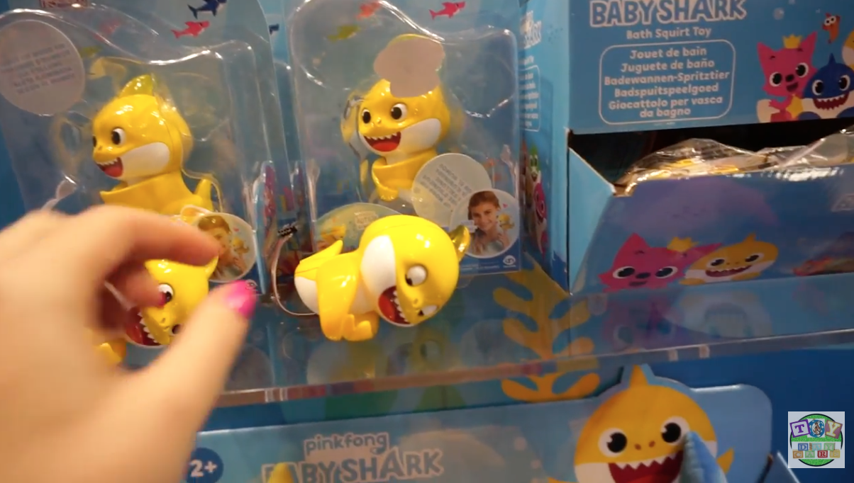 Baby Shark fingerling toy