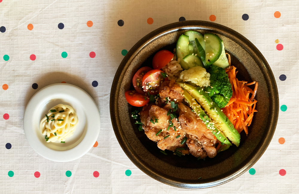 Japanese-style chicken and vegetable rice bowl recipe