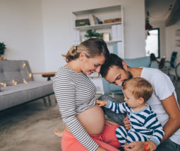Pregnant family with toddler - feature