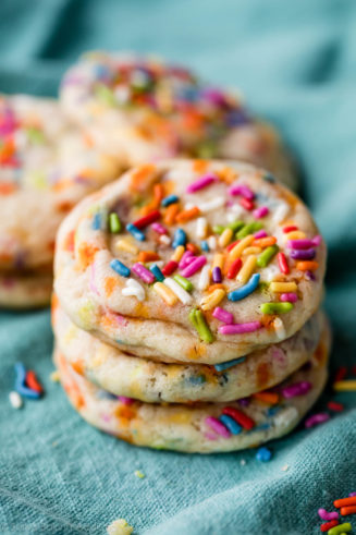 Sprinkle cookies