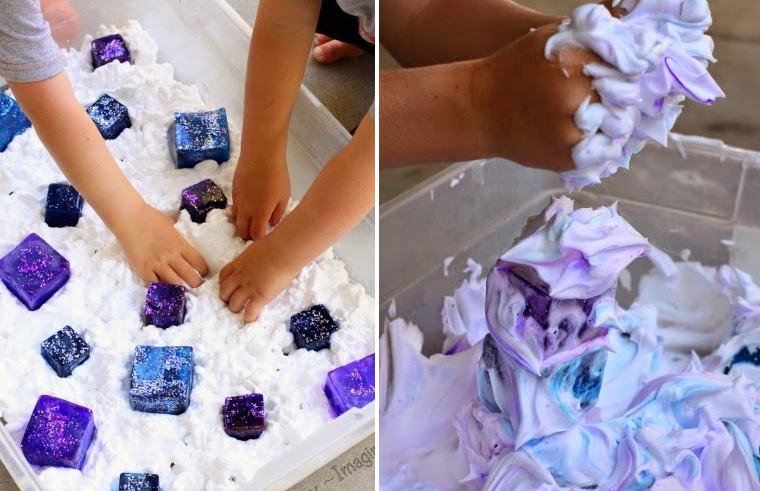 Shaving foam activities for kids - Frozen ice cube foam tray