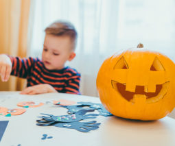 Halloween crafts for kids - feature