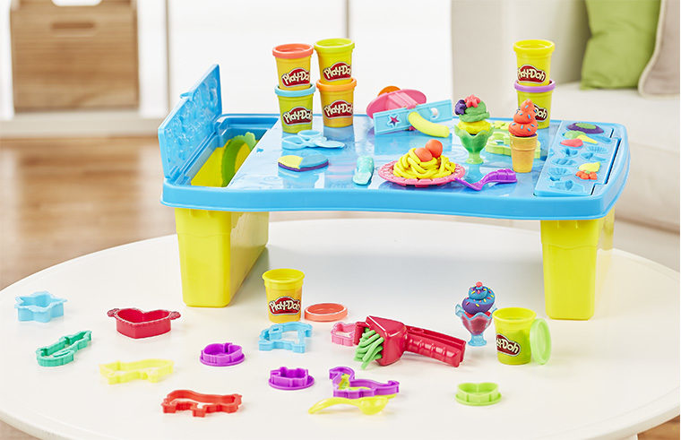 Play-Doh Play n Store Table